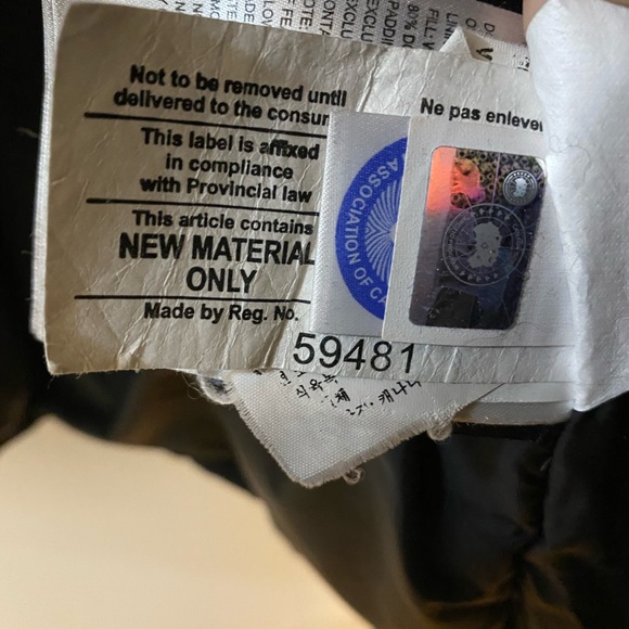 Fusion Canada GOOSE jacket size Small black with fur hood - Picture 5 of 9